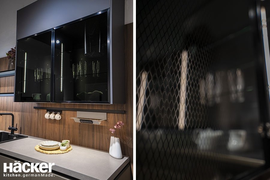 Деревянный обеденный стол